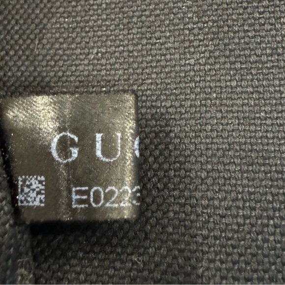 Authentic Gucci Supreme monogram Messenger bag - Picture 8 of 8